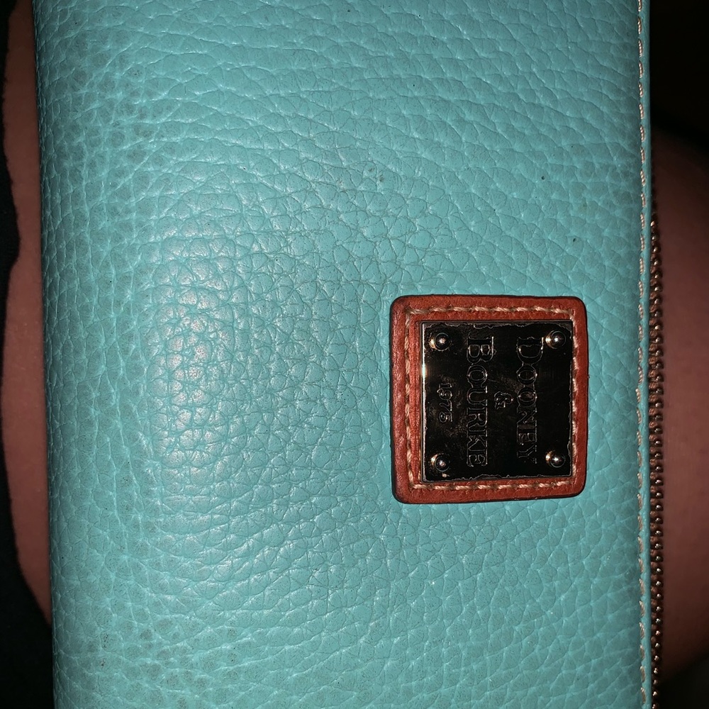 Dooney and Bourke wallet